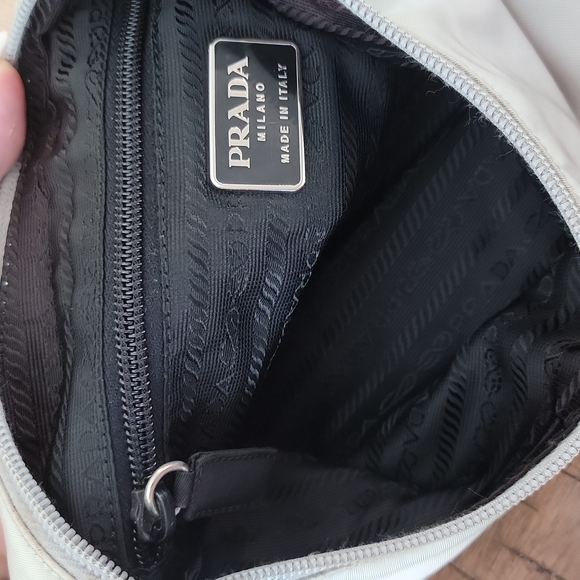 Authentic Prada shoulder bag - Picture 10 of 10